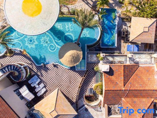 Huizhou Nankunshan Obi Pool & Hot Spring Luxury Holiday Villa