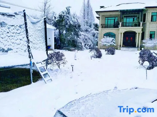 Yazhu Boutique Hostel