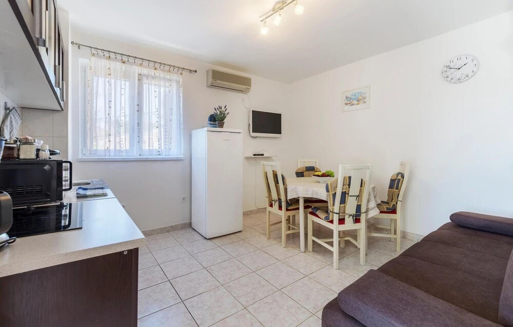 Nice Home in Pula With Wifi and 2 Bedrooms