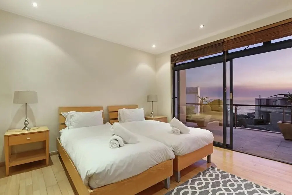 Biccard Blouberg Villa