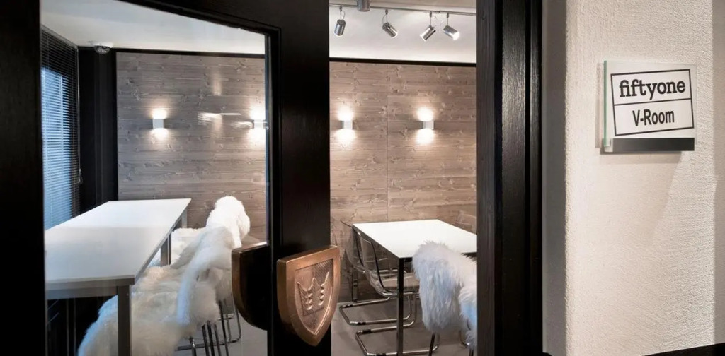Morosani Fiftyone - the room only Hotel
