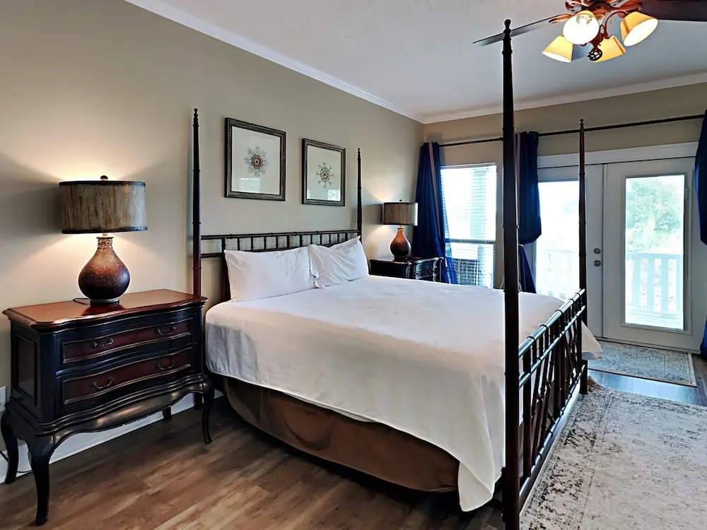 Turtle Creek #A by Southern Vacation Rentals