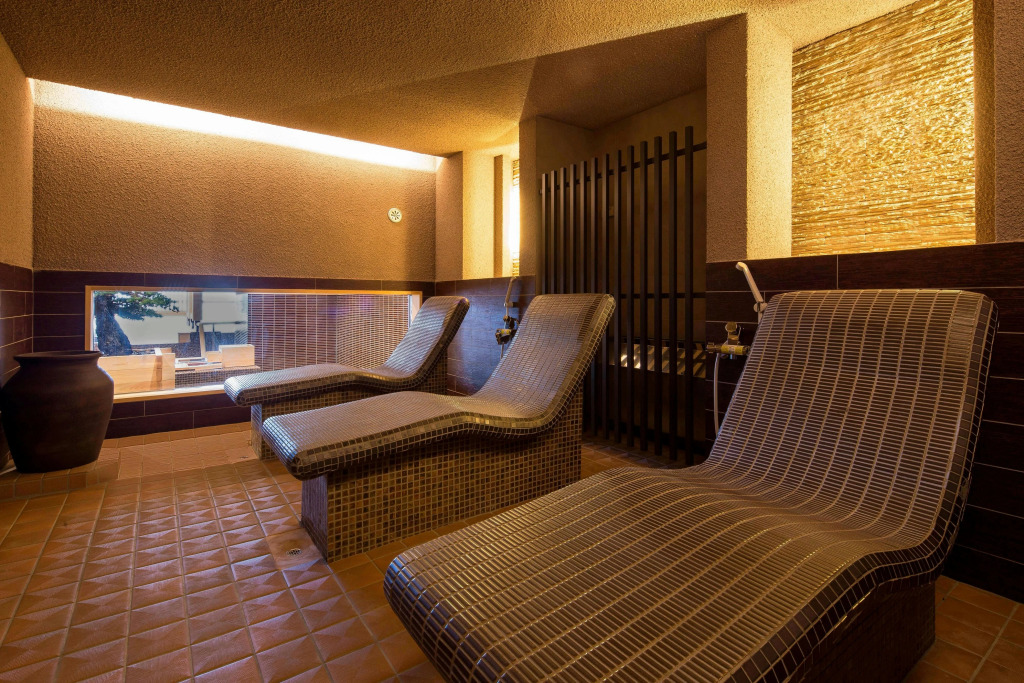 Kobe Bay Sheraton Hotel & Towers