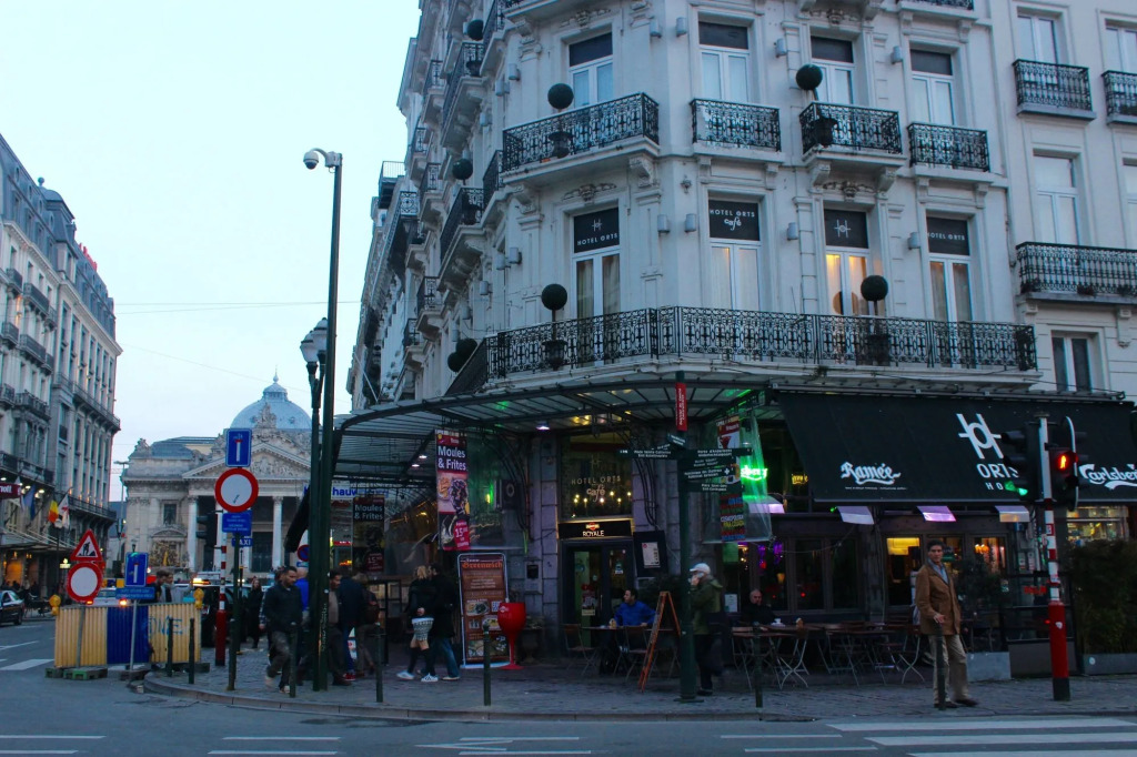 Hôtel La Pièce