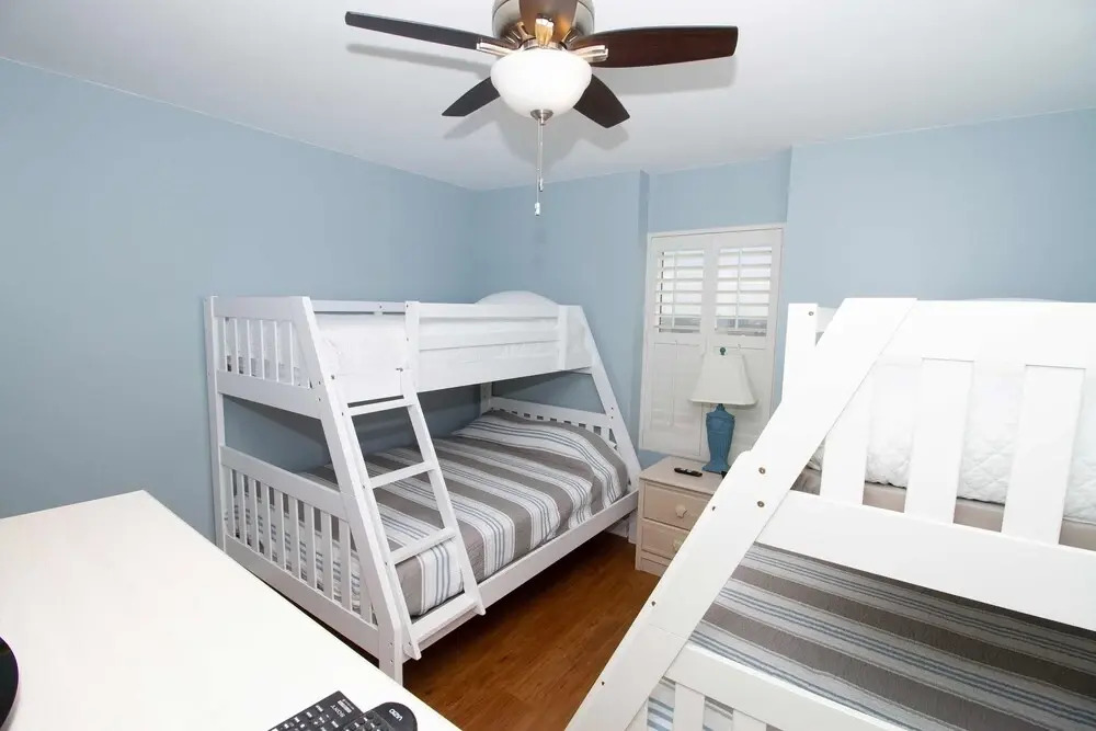 Dolphin 1901  - 2 Br Home