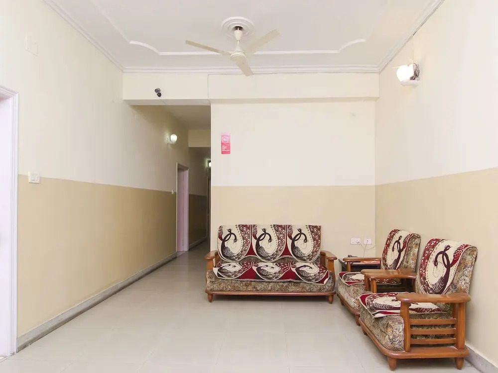 OYO 14345 Hotel Panchsheel