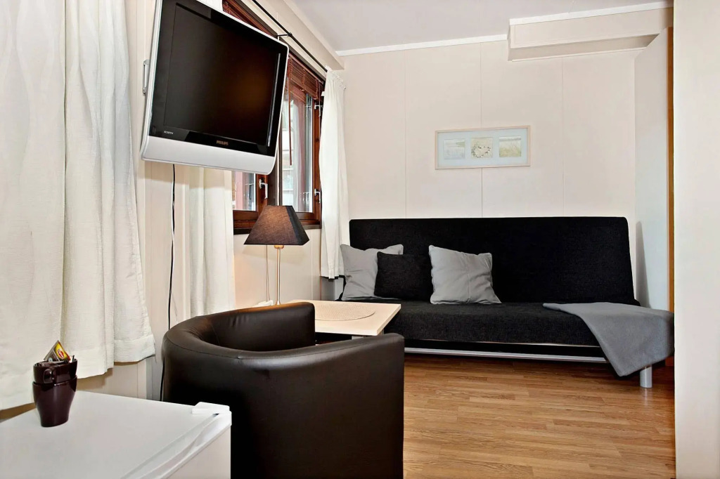 Sandmoen Bed & Breakfast, Free Parking