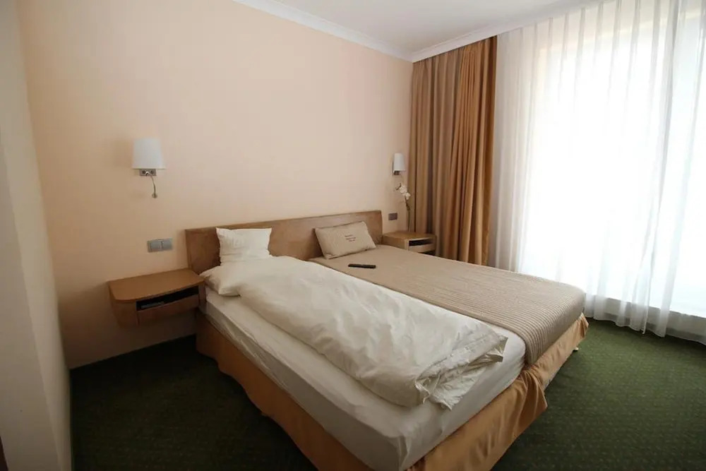 Lindemann Hotel