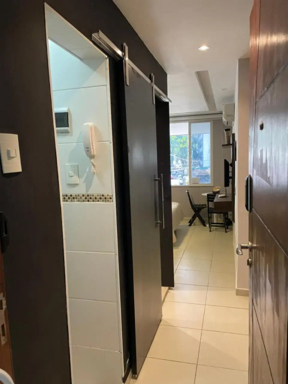 Copacabana, 1 quarto vista mar confortavel 100m da praia