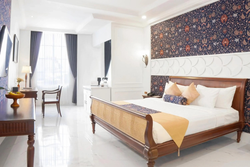 MAHALAYA The Legacy Hotel
