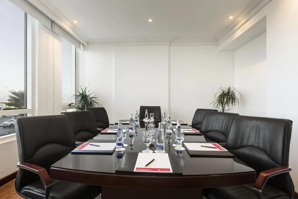 Отель Ramada By Wyndham Beach Ajman
