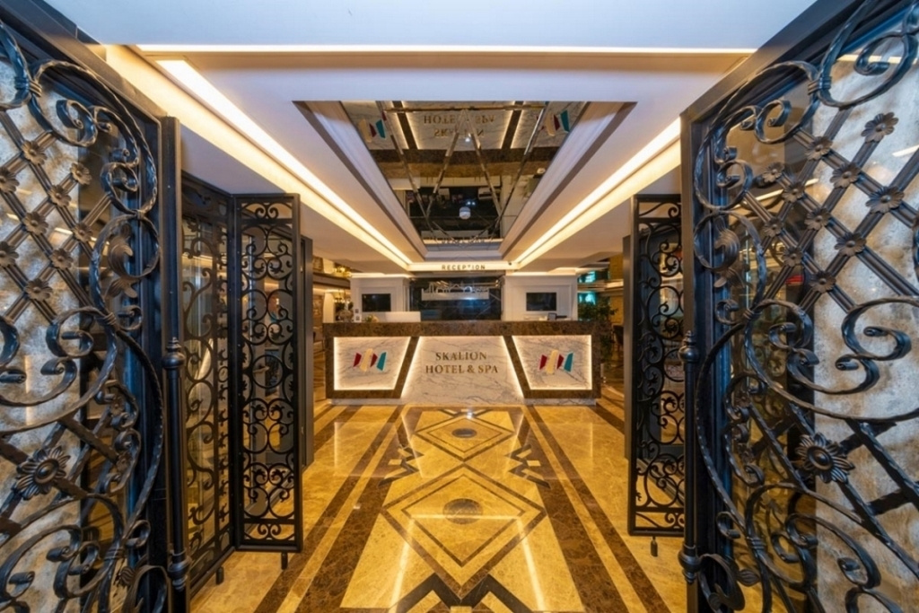 Skalion Hotel