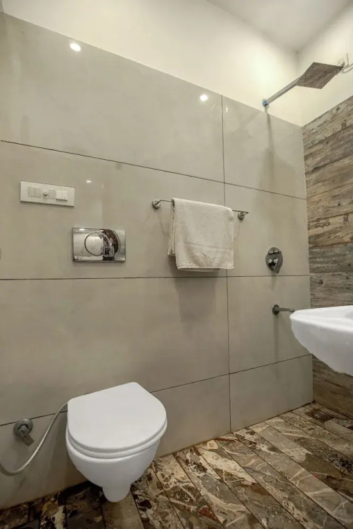 Hotel RK Residency Opposite ISBT Sector 43 Chandigarh