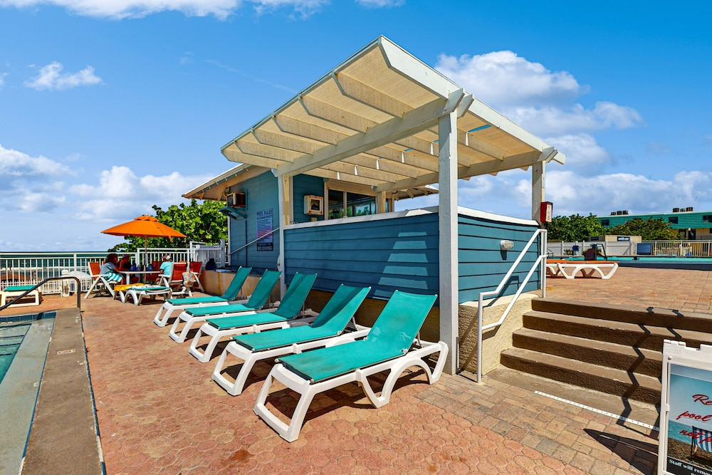 Coconut Palms Beach Resort 4312