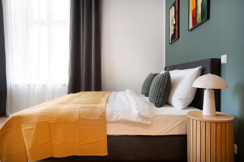 Zentrale Apartments I home2share