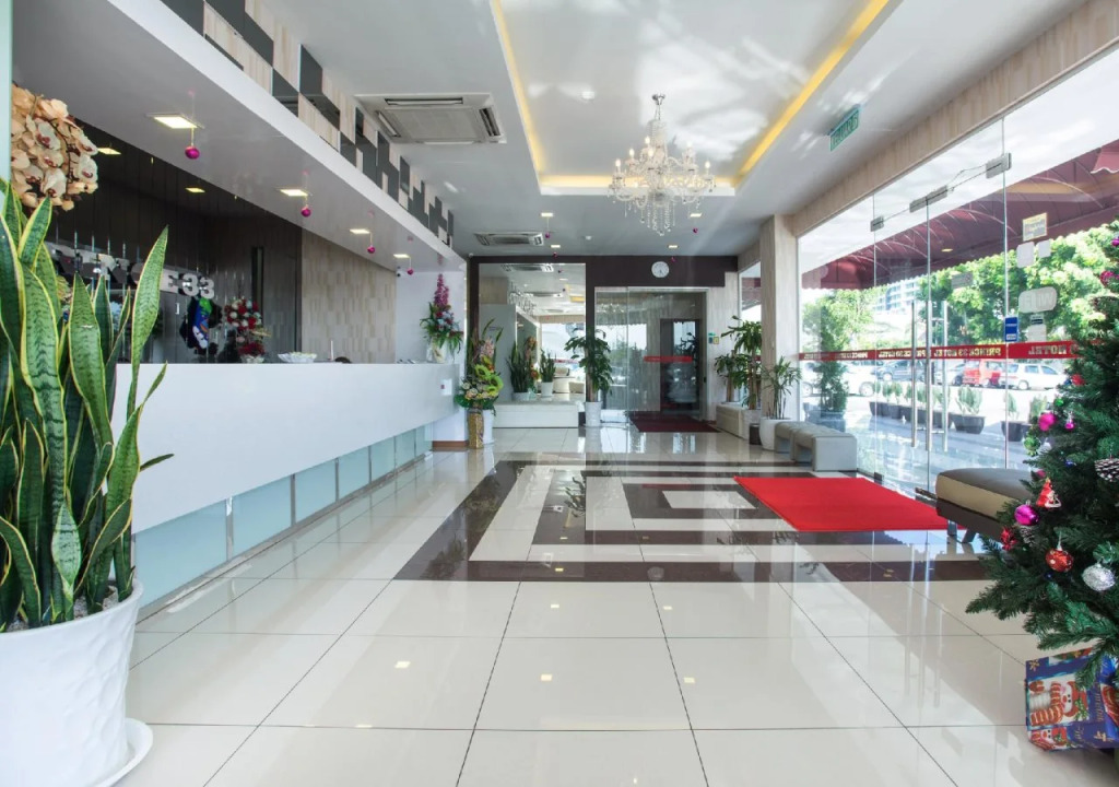 Prince 33 Hotel