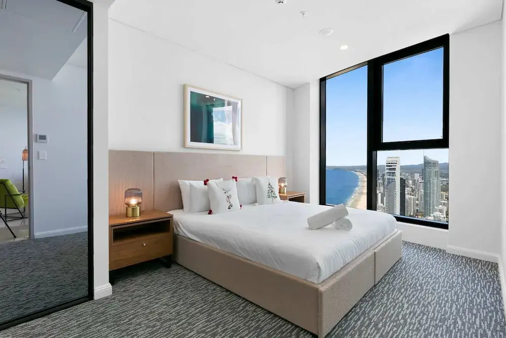 Oceanfront 3-bed With Stunning Views, Pool & Sauna