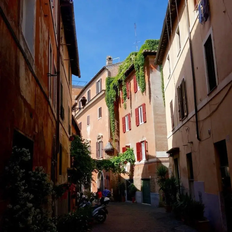 Rome With a Garden Delightful 1 Bedroom Apartment With Private Garden in Historic Trastevere