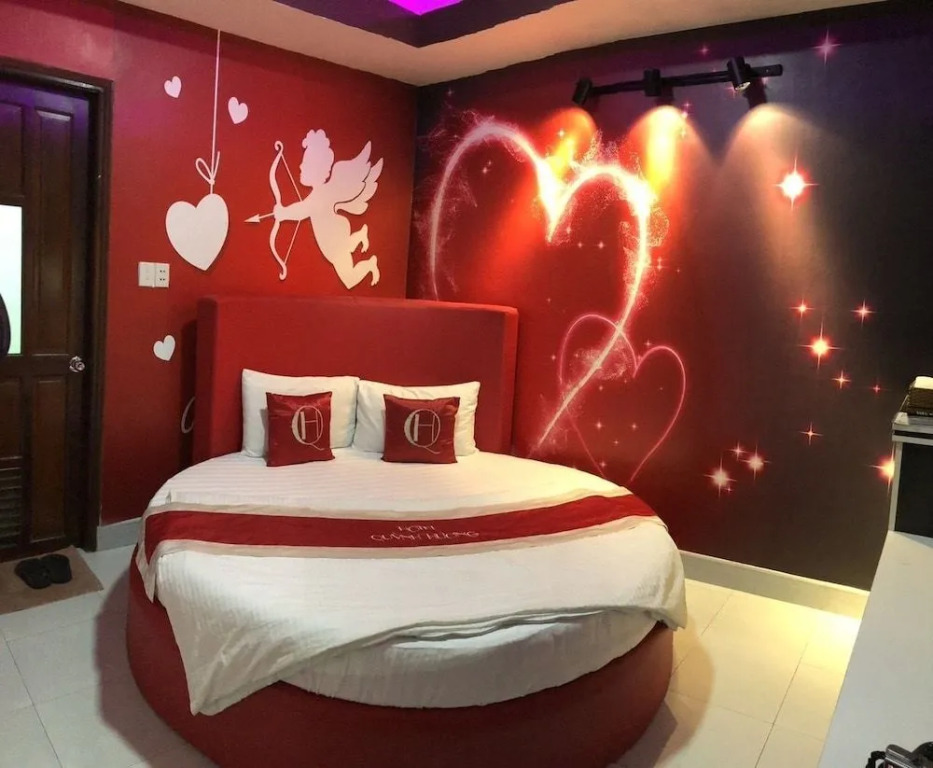 Quỳnh Hương Hotel SG - by BAY LUXURY