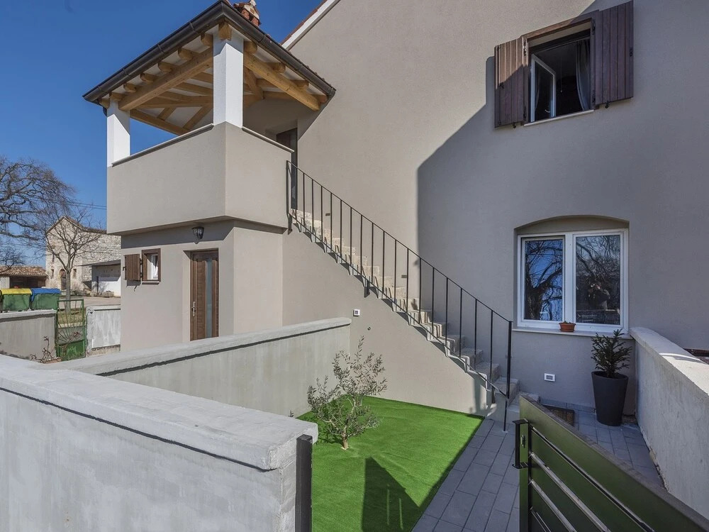 Beautiful Decorated Apartment With sea View Near the Olive Groves and the sea