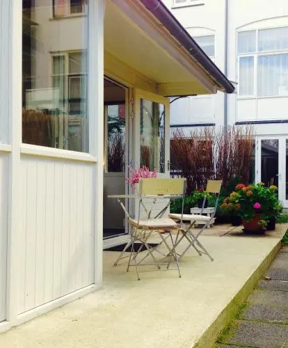 Tiny House Madame Jeanette nabij centrum en zee