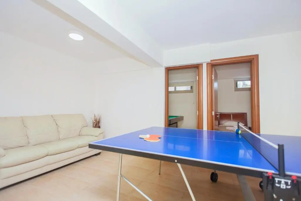 Villa Saraliana Sandy Beach Villas - Heated Pool - Jacuzzi - Private Beach Area