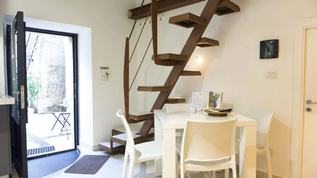 1743LOft