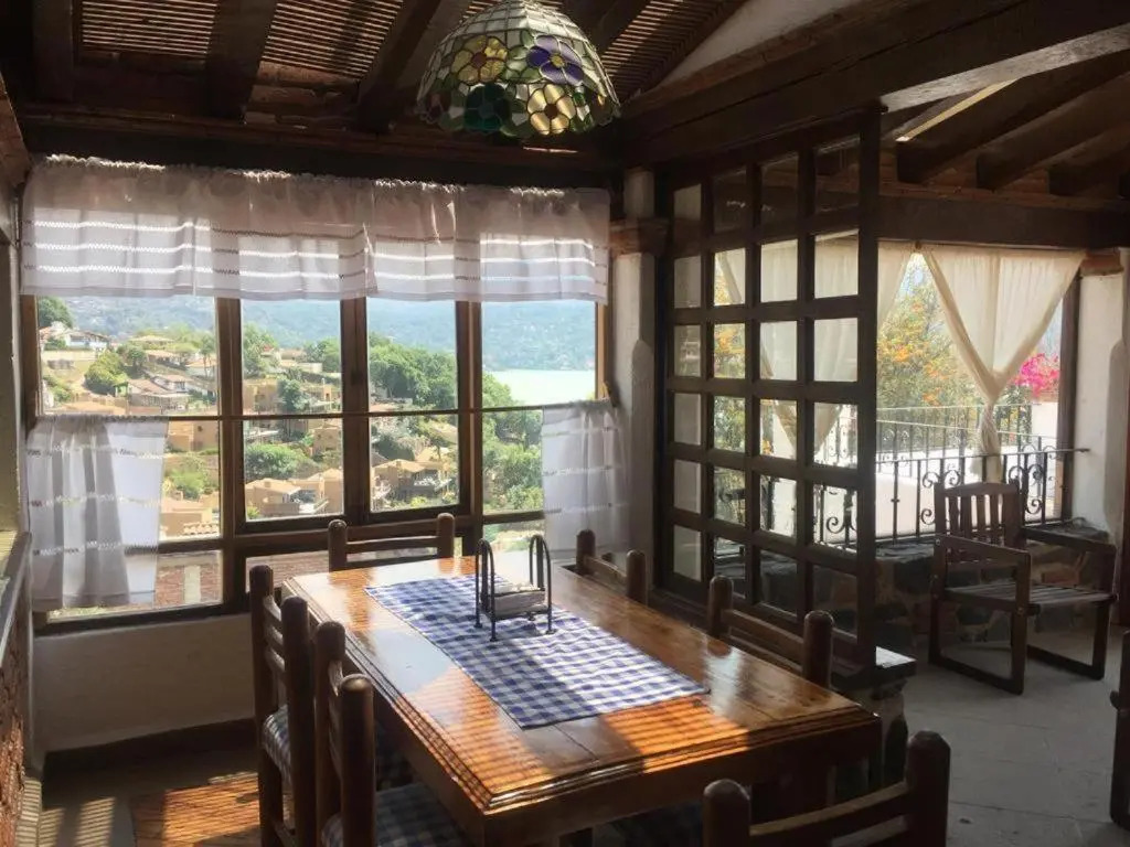 Rustic House With Excellent Finishes Very Comfortable