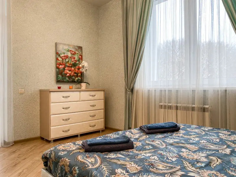 UT Тихомирного 19