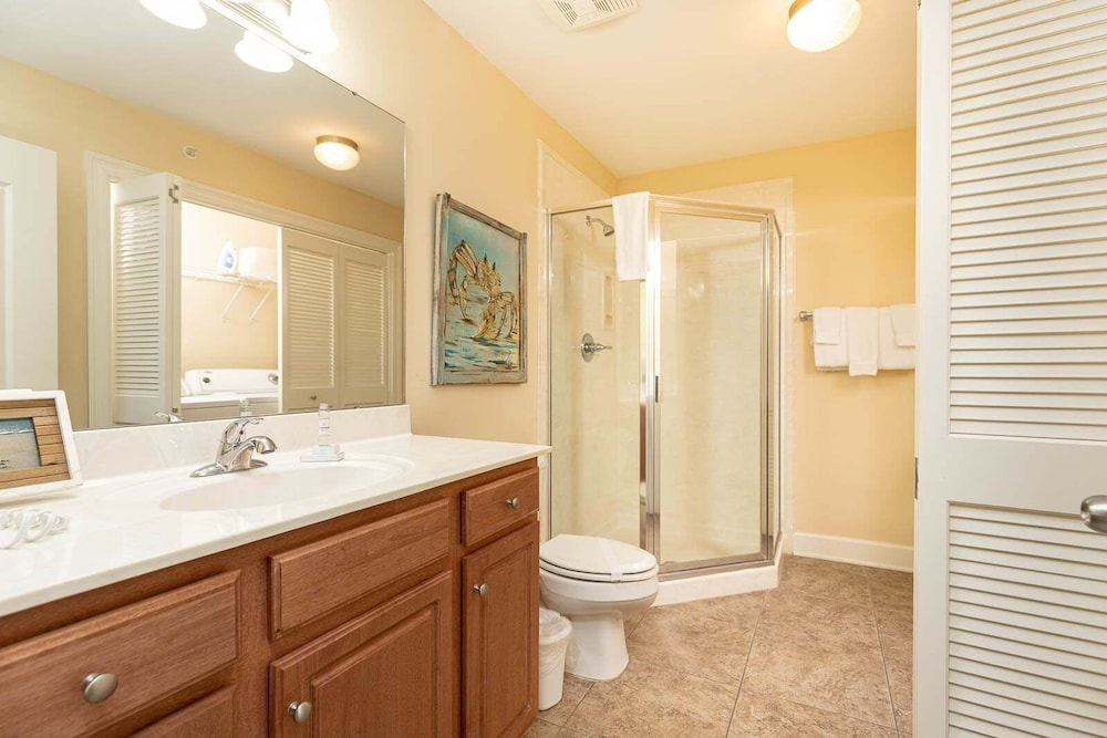 The Oasis 606 Formerly Phoenix West Ii 606 3 Bedroom Condo