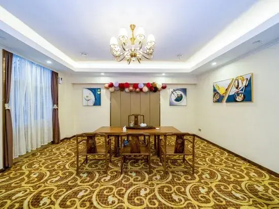 Nan'an Furong Hotel (Guoguang High School Meishan Bus Station)
