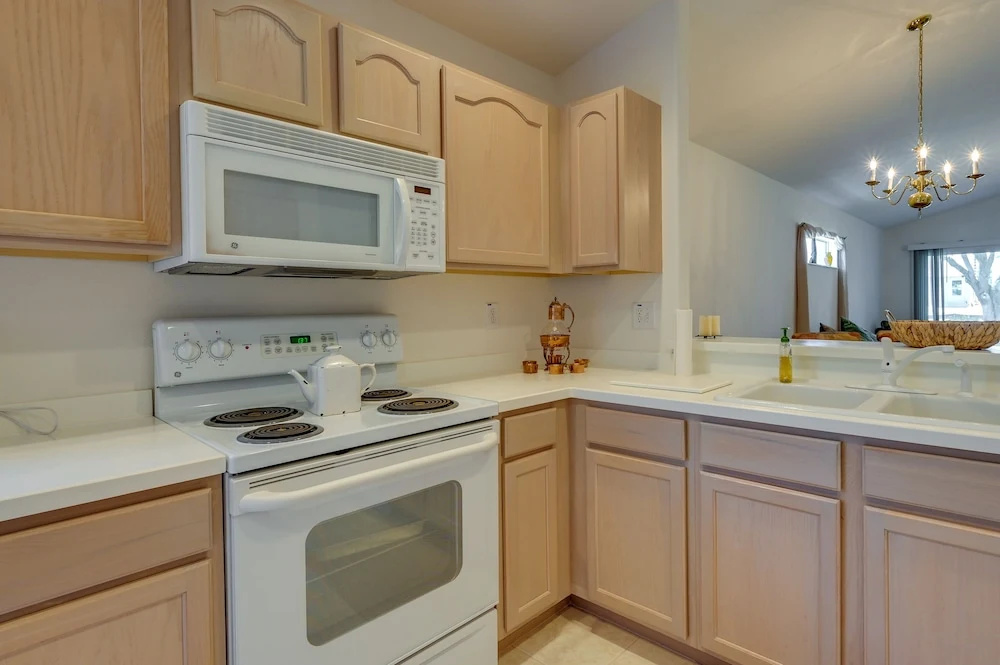 Cozy Zephyrhills Home - 6 Mi to Epperson Lagoon