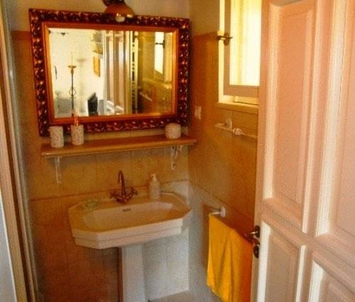 Apartment Centre In Stone House