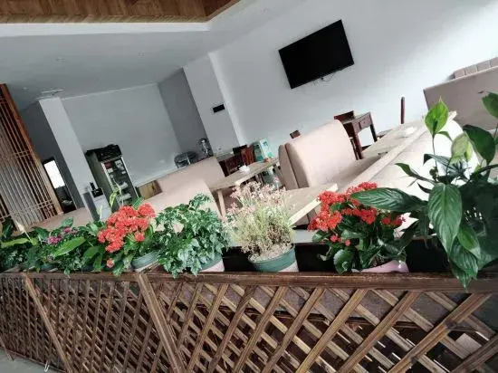 Yueman Hotel