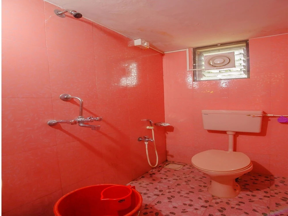 OYO 17370 Home Colorful 1BHK Calangute Beach