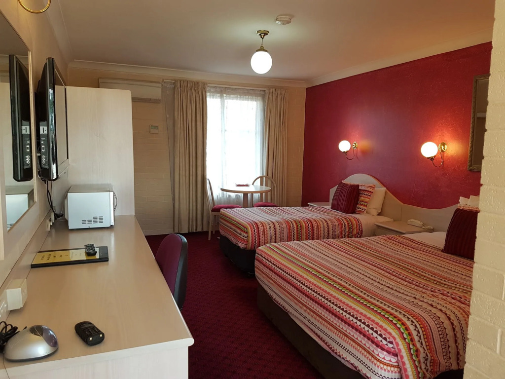 Golden Age Motor Inn