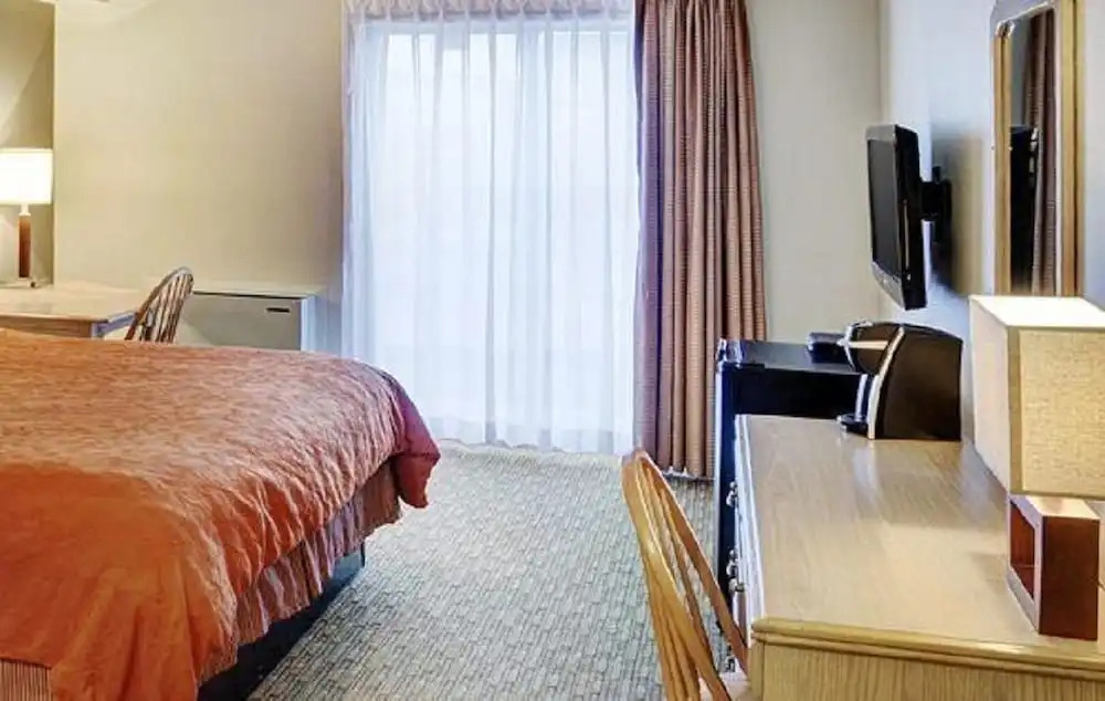 Thompsons Best Value Inn & Suites