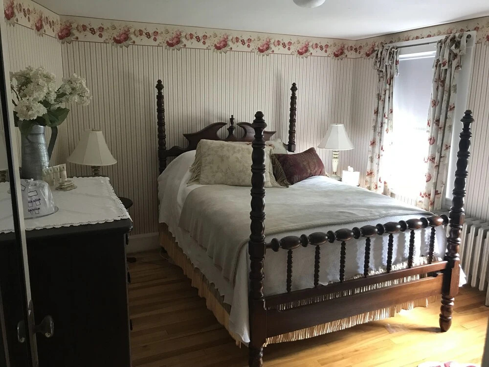 The Monadnock Inn