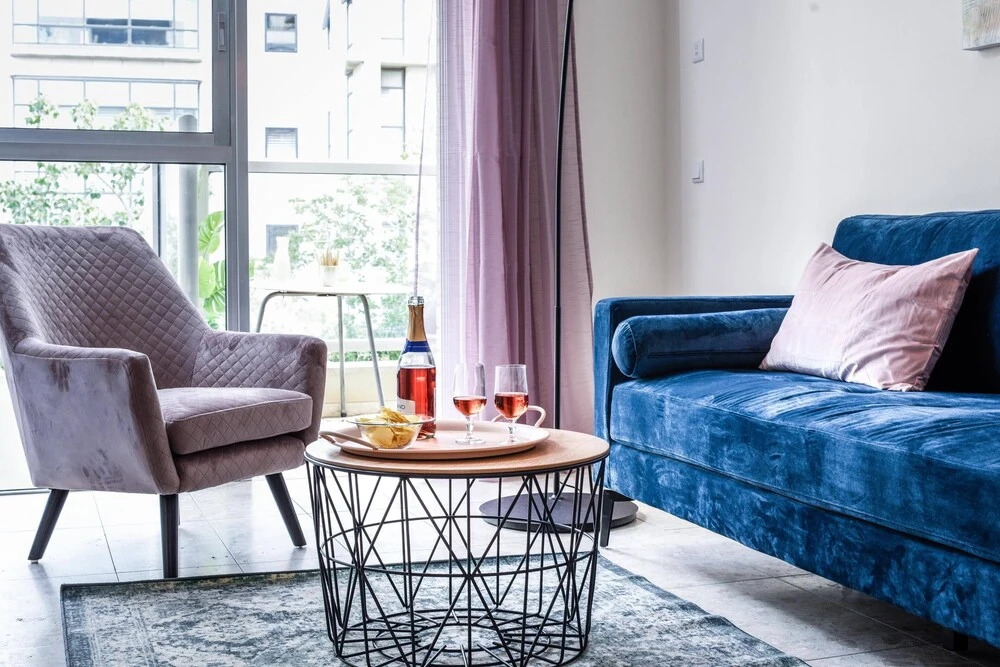 MAMAD - Apt with Balcony In the Heart of TLV