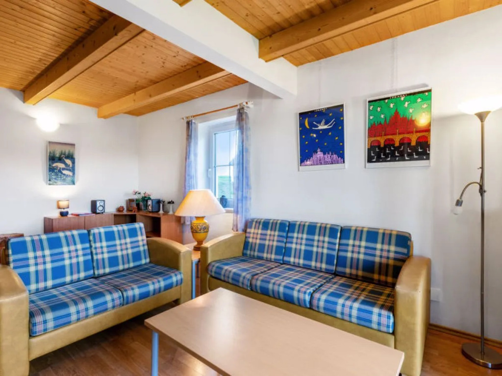 Holiday Hill 36128
