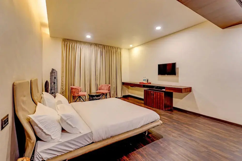 RG Suites Slate