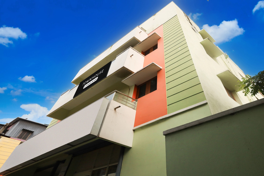 Townhouse Koyambedu Metro Station Chennai Formerly SR Residency