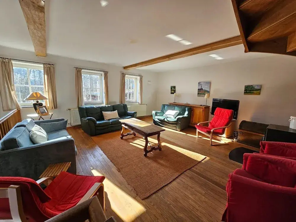 Holiday Home in Wallonie with Terrace
