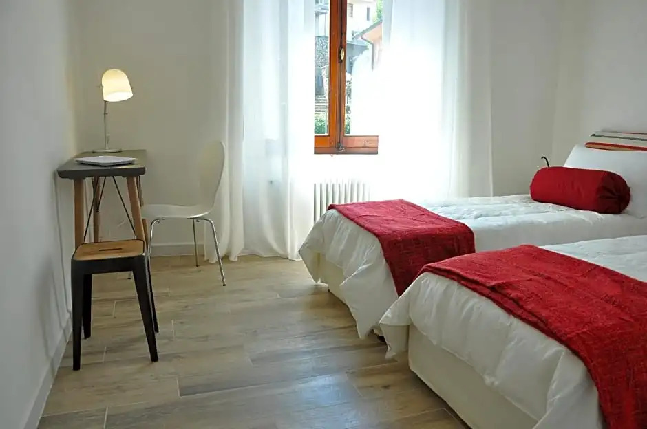 AL 32 B&B