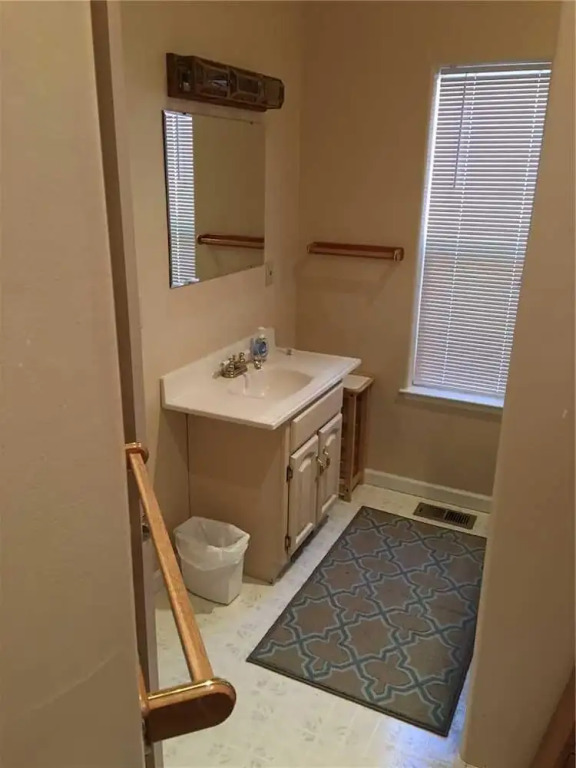1267 Dedi - 3 Br Home
