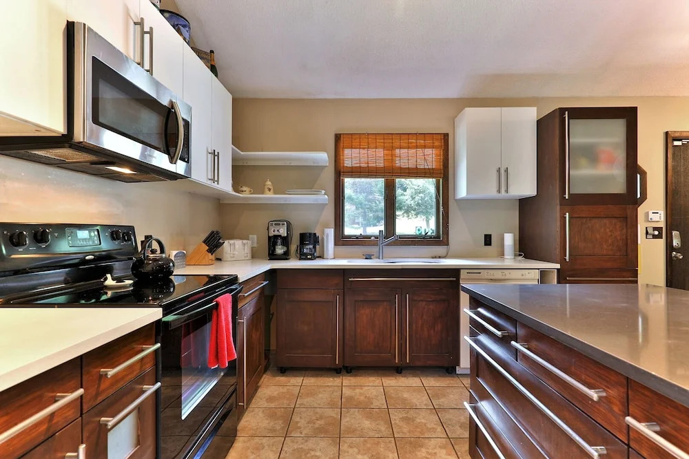 Champagne Chalet - Killington Ski House by Killington Vacation Rentals