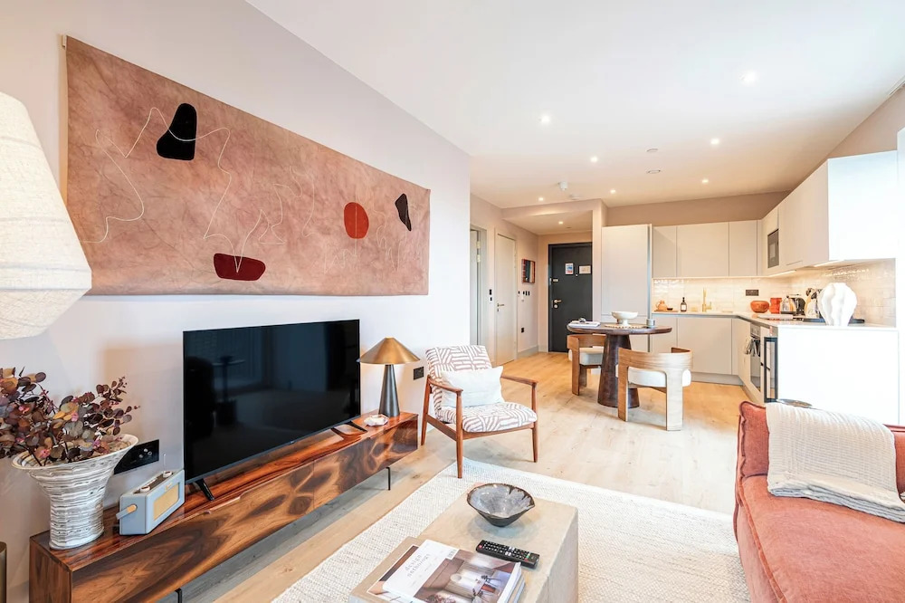 Contemporary City Escape