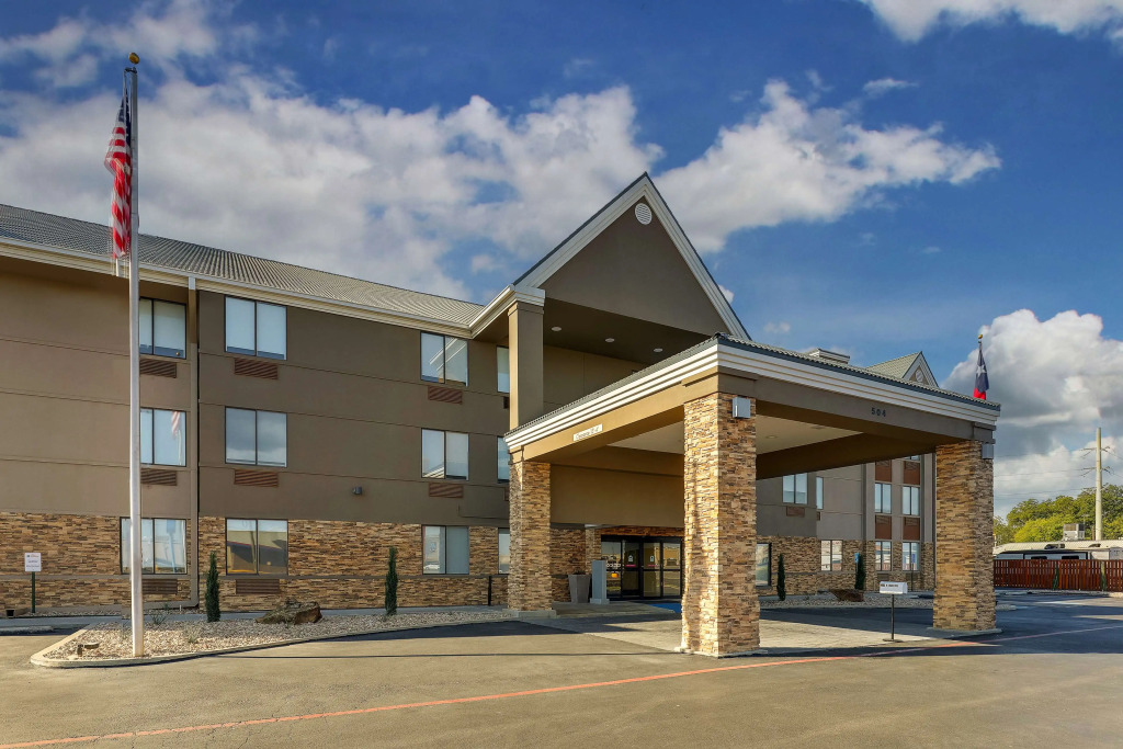 Best Western Plus Riata