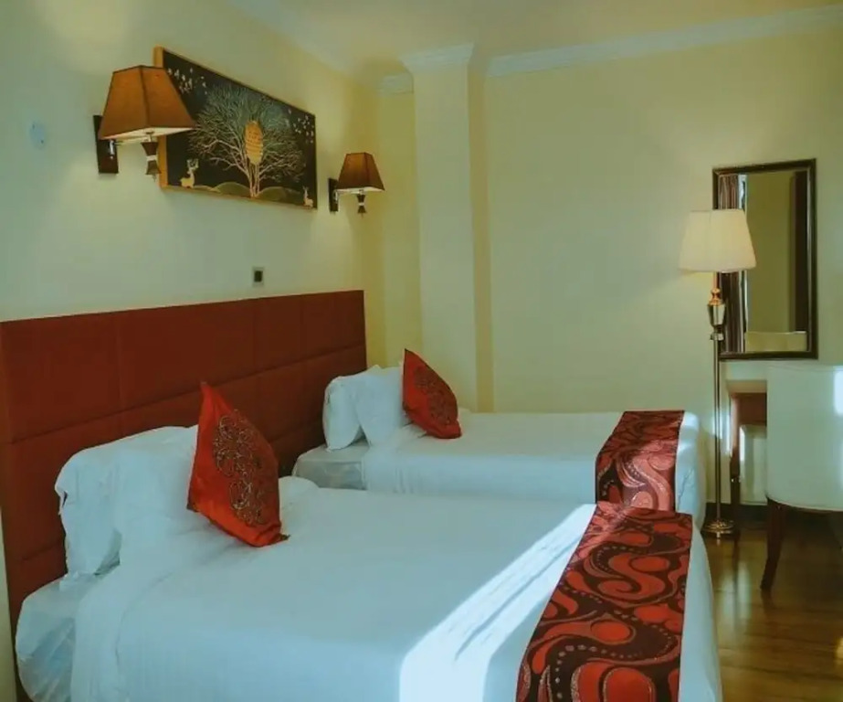 Moonlight Hotel