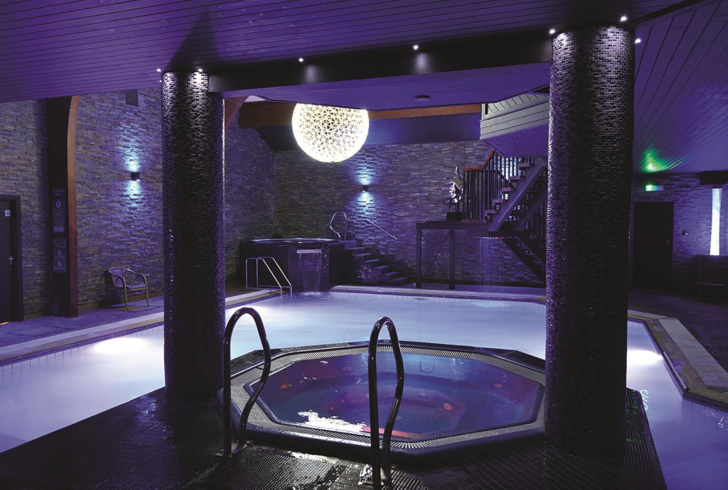 Lakes Hotel & Spa